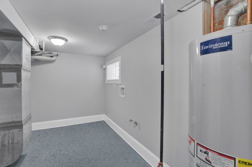 8232 Ridgeland Ave, Chicago IL  60617-1744 exterior