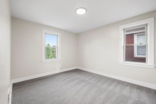 3262 Eastmont Ave, Pittsburgh PA exterior