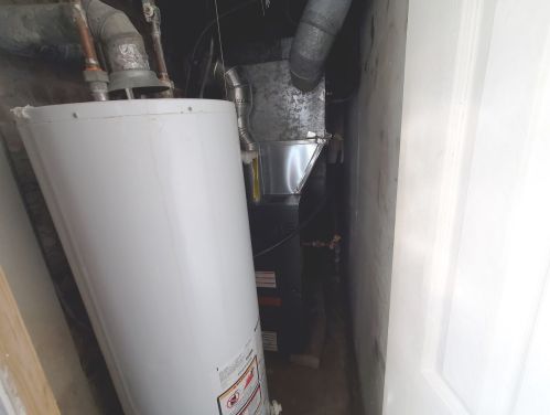 8404 Dorchester Ave, Chicago IL 60619-6433 exterior