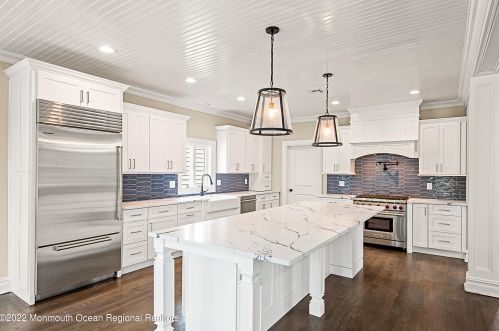 216 11th Ave, Belmar, NJ 07719-2404