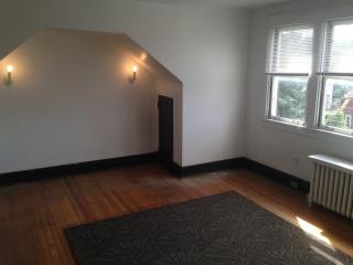 435 Kingsboro St, Pittsburgh PA  15211-2411 exterior