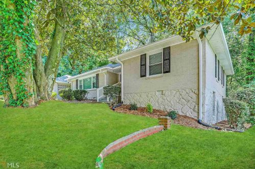 655 Lynn Cir, Atlanta GA  30311-2314 exterior