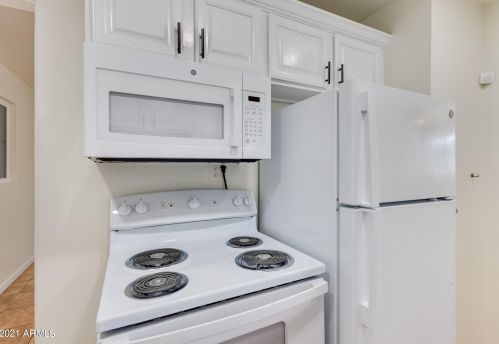 1240 33 St, Phoenix AZ 85018-3314 exterior