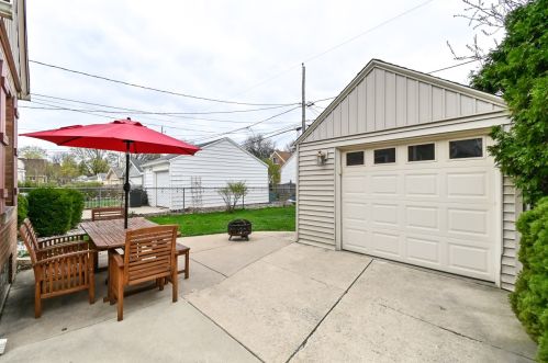 2434 85, Milwaukee WI 53226-1912 exterior