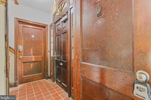 3929 Fulton St, Washington DC 20007-1379 exterior