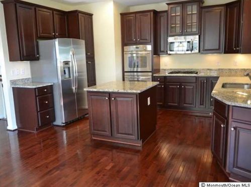 25 Pate Dr, Middletown NJ  07748-1751 exterior