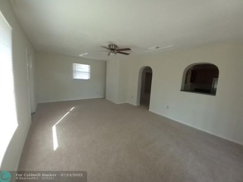 1662 Carillo Ave, Fort Pierce FL 34953-1745 exterior