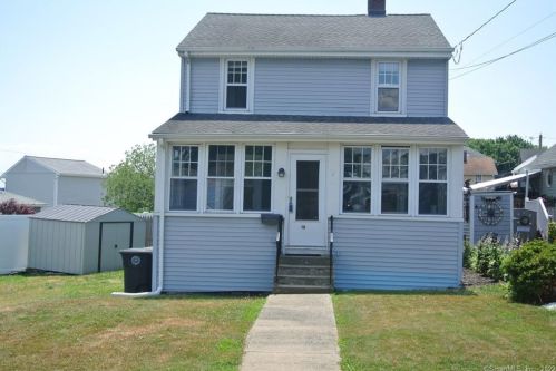 16 Stevens St, Milford CT 06460-7868 exterior