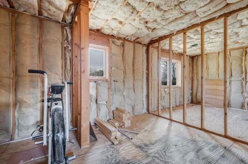 466 Church St, Hartford CT 06103-1107 exterior