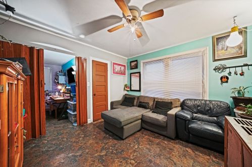 2230 Kenneth Ave, Chicago IL 60652-3531 exterior