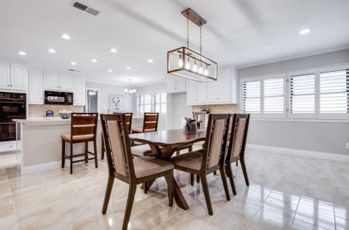 12304 Cedar Bend Dr, Dallas TX  75244-7009 exterior