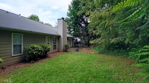 2351 Bankston Cir, Lithonia GA 30078-5724 exterior