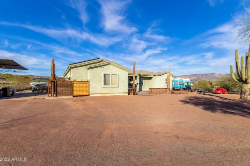 47821 15th Ln, Phoenix, AZ 85087-8067