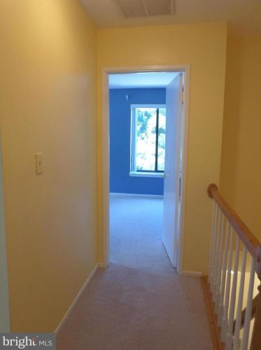 10846 Whiterim Dr, Rockville MD 20854-1779 exterior