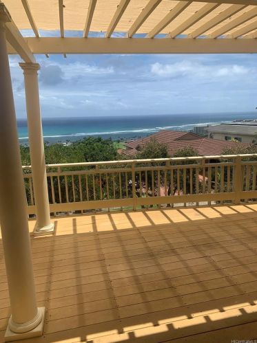 1624 Kamole St, Honolulu HI 96821-1426 exterior