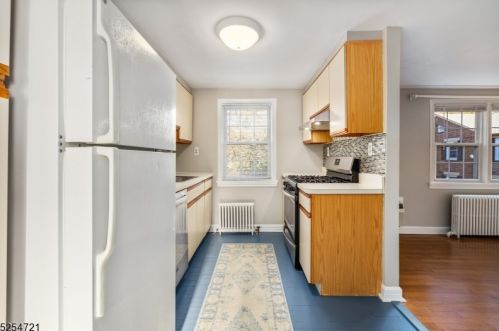 506 Lincoln Park, Cranford NJ 07016-3126 exterior