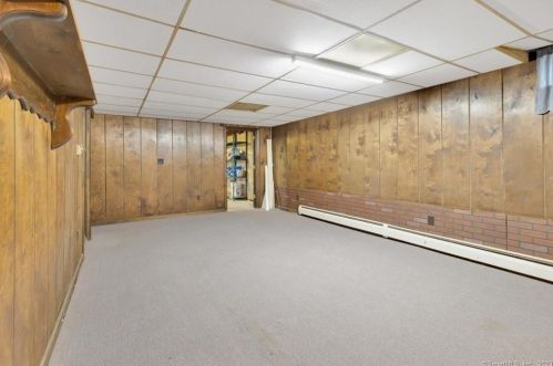 156 Avery St, Manchester CT 06042-1756 exterior