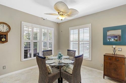 200 Stanhope Cir, Naples FL 34104-0813 exterior