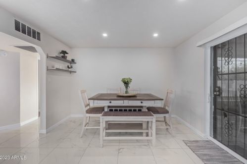 6501 20th Ave, Phoenix AZ  85015-1504 exterior