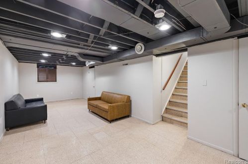 1631 Taunton Rd, Bham MI  48009-7203 exterior