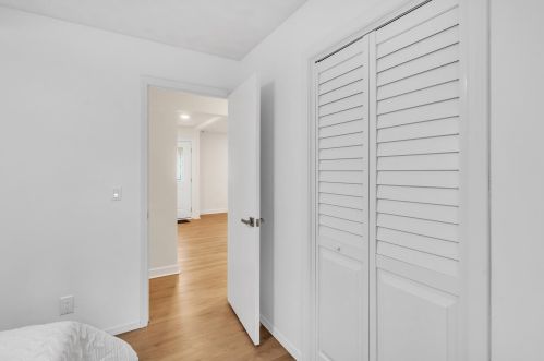 6422 Meadowview Ave, Kalamazoo MI  49048-9448 exterior