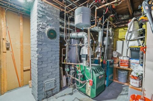 147 Unit St, Providence RI  02909-3929 exterior