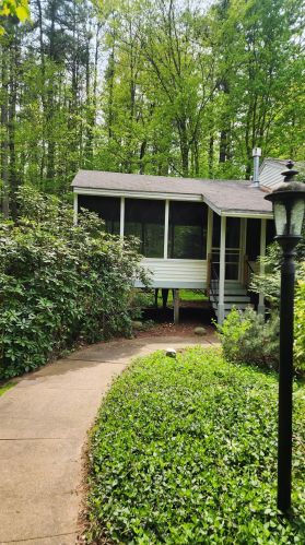 42 Hoit Rd, Concord NH  03301-1803 exterior