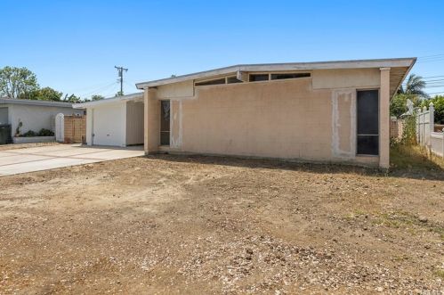 526 Ash Ave, Fullerton, CA 92832-2702