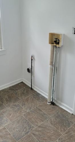 230 Michigan Ave, Three Rivers MI 49093-2122 exterior