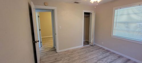 10001 20th St, Tampa FL  33612-7009 exterior