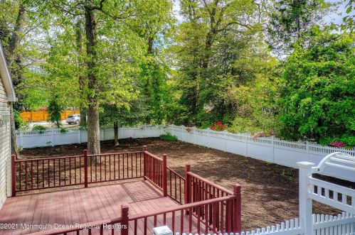 2278 Burroughs Ave, Northfield NJ 08225-1063 exterior