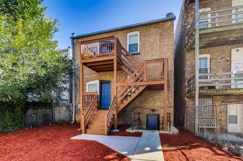 4236 Champlain Ave, Chicago IL  60653-2924 exterior