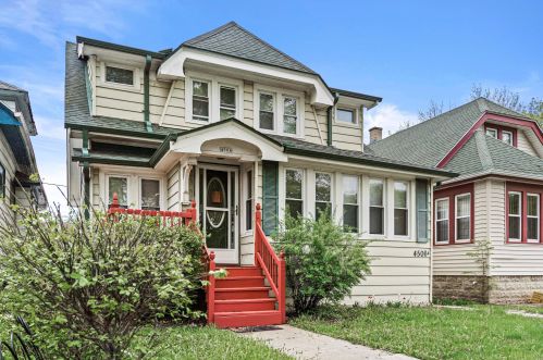 4506 37th St, Milwaukee WI  53209-5910 exterior