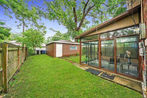 9630 Oakley Ave, Chicago, IL 60643-1719