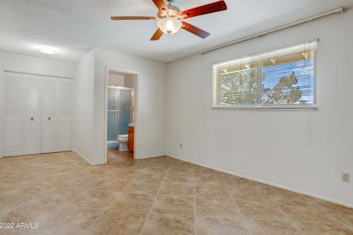 9414 34 Way, Phoenix AZ 85028-4966 exterior