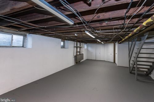 54 Elmwood Ave, Manor PA 19036-2321 exterior