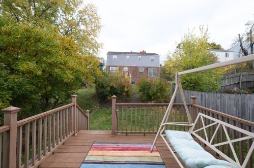 1421 Hillsboro St, Pittsburgh PA 15204-2330 exterior