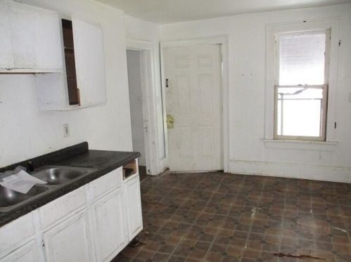 2830 Palmer St, Milwaukee WI 53212-2435 exterior