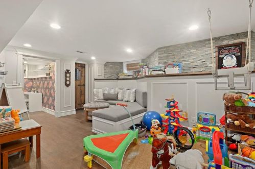 245 Claremont Ave, Mount Vernon NY 10550-1601 exterior