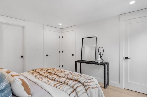 362 8th St, Boston MA 02127-2911 exterior