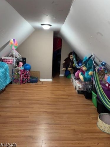 65 Berkshire Pl, Irvington NJ  07111-4049 exterior