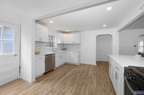 115 Oakdene Ave, Teaneck NJ  07666-4169 exterior