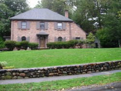 72 Devonshire Rd, Newton, MA 02468-2213