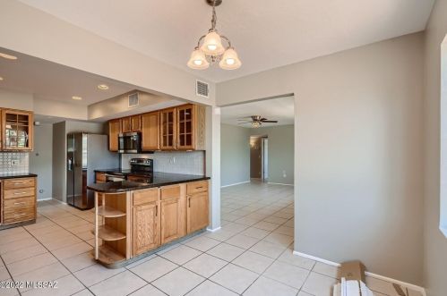 1709 Avenida Planeta, Tucson AZ  85710-5405 exterior