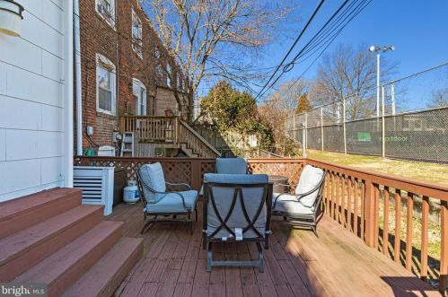 8135 Ardleigh St, Philadelphia PA  19118-3411 exterior