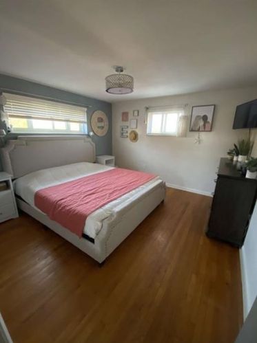 4814 Oakridge Dr, Pittsburgh PA 15227-1448 exterior