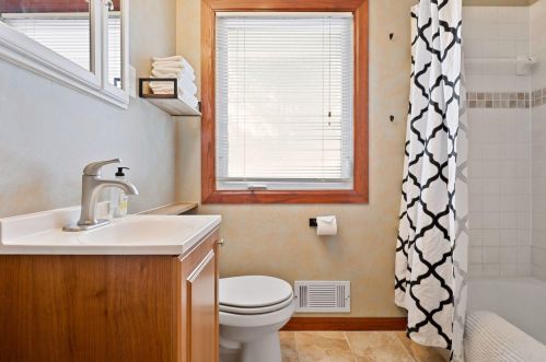 70 Farrell St, Saint Paul MN 55119-5203 exterior