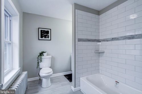 20 7 St, Chester PA 19013-6016 exterior