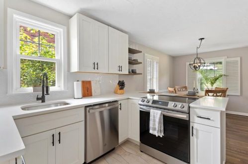 226 Columbia Dr, Pittsburgh PA  15236-4431 exterior