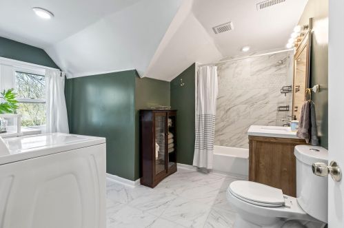 2226 51st St, Milwaukee WI  53208-1107 exterior